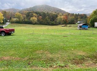 Chestoa Pike, Erwin, TN 37650