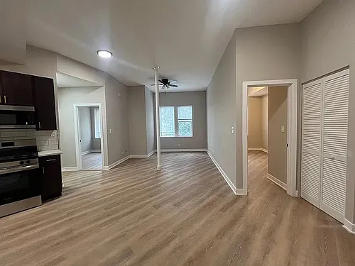 3015-25 N Milwaukee Ave #205-B Photo 1