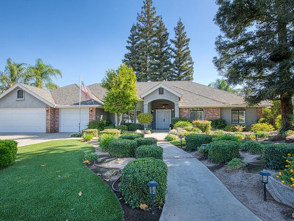 6586 N Fruit Ave, Fresno, CA 93711 | Zillow