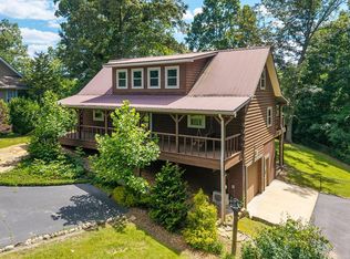 142 Rayahs Way, Quebeck, TN 38579