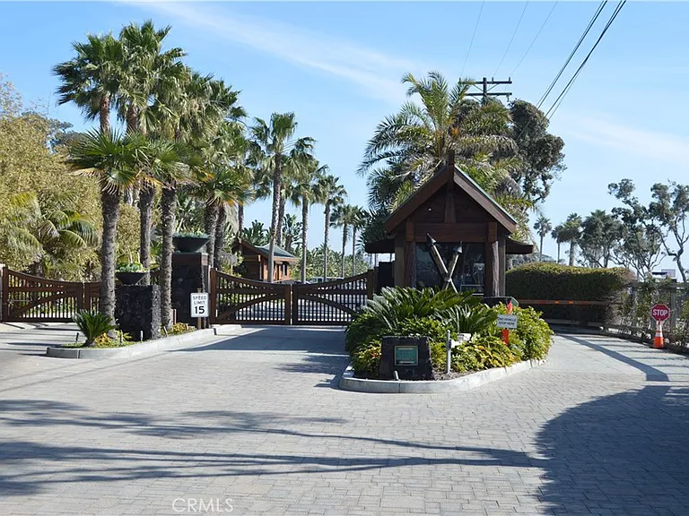 35225 Beach Rd — Photo 41