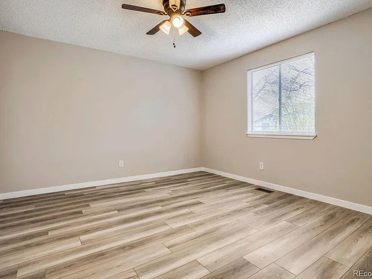 11962 E Maple Ave — Photo 15