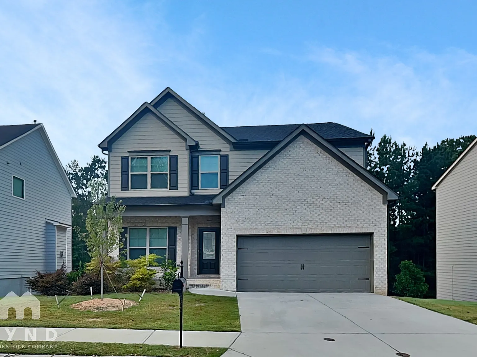 4 bed, 2.5 bath, 2191 sqft, $2,145 — Photo 1