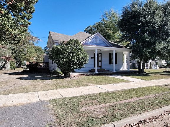 3rd image of 408 W Waddell St