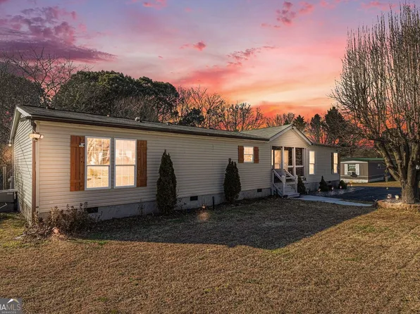 1132 Hall Memorial Rd NW, Resaca, GA 30735