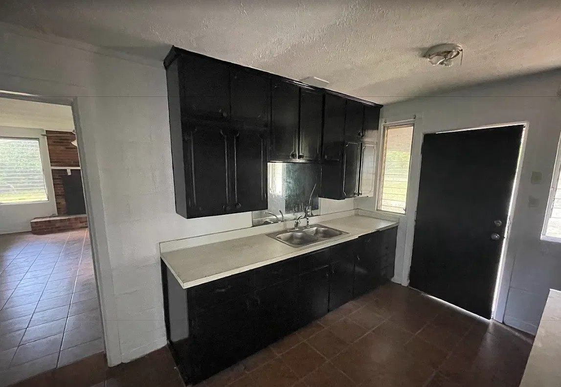 2300 pearce - 1 — Photo 3