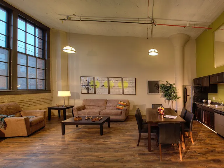 2320 Lofts — Photo 11