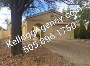 996 Charles Dr NE, Rio Rancho, NM 87144