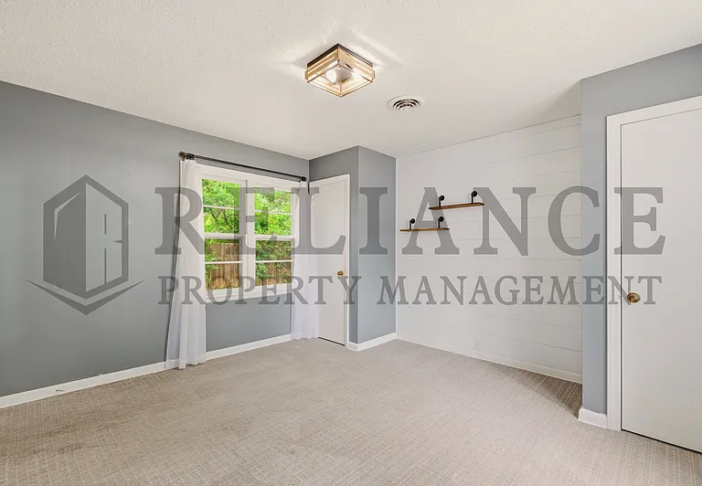 1458 N Old Manor Rd — Photo 22