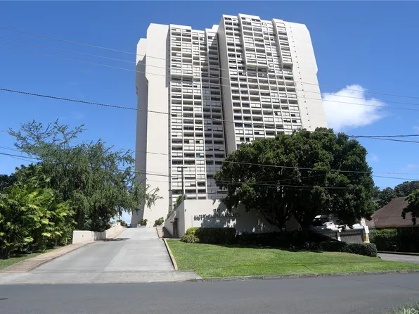 1717 Mott Smith Dr APT 914, Honolulu, HI 96822