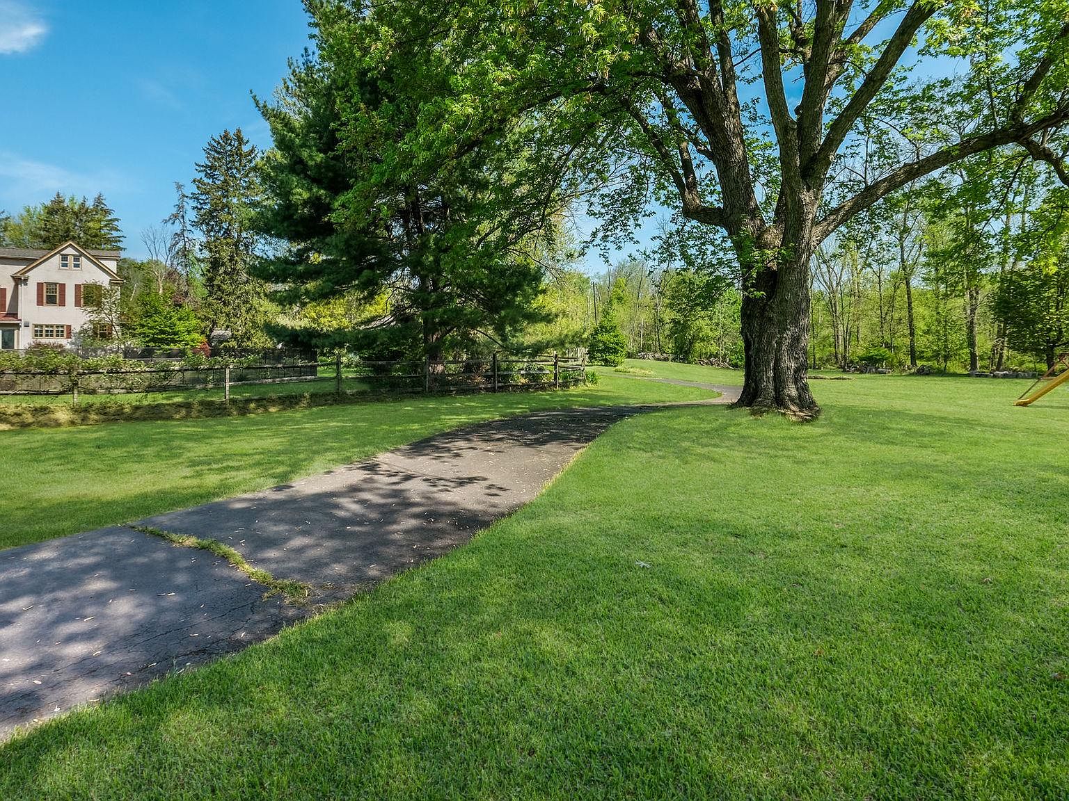 303 Township Line Rd, Chalfont, PA 18914 Zillow