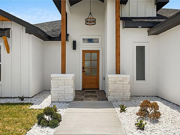 3rd image of 1604 Karianna Dr