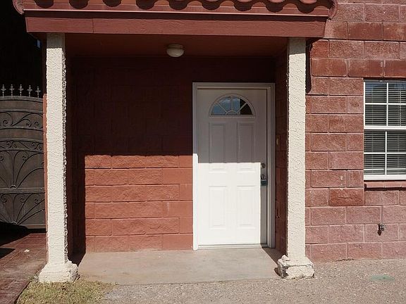 2nd image of 3533 Oasis Dr