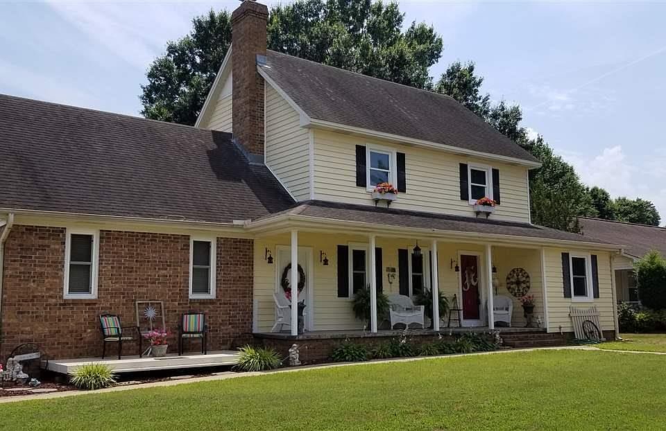 1st image of 24 White Oak Cir