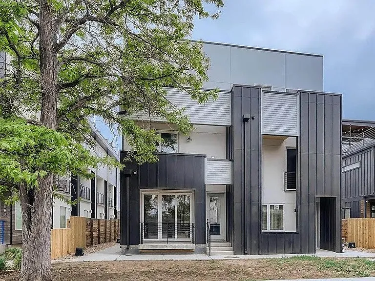 1565 N King St — Photo 1