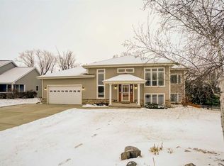 614 Woodhaven, Deforest, WI 53532