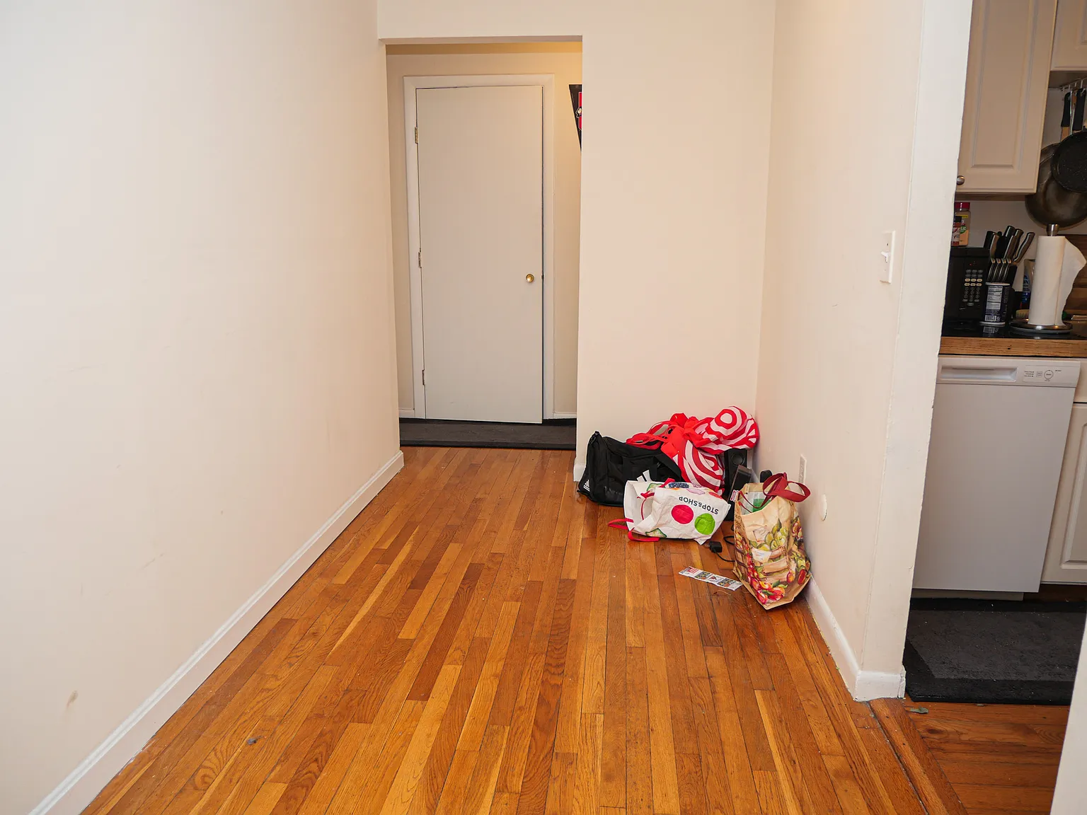 1039 Commonwealth Avenue - 21 — Photo 2