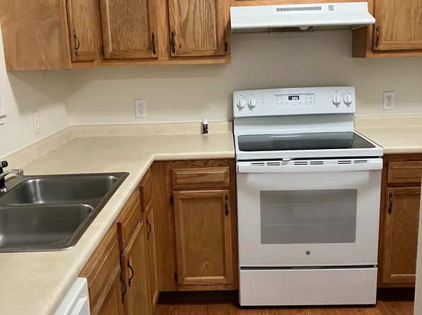 5 Carmichael St #301, Essex Junction, VT 05452