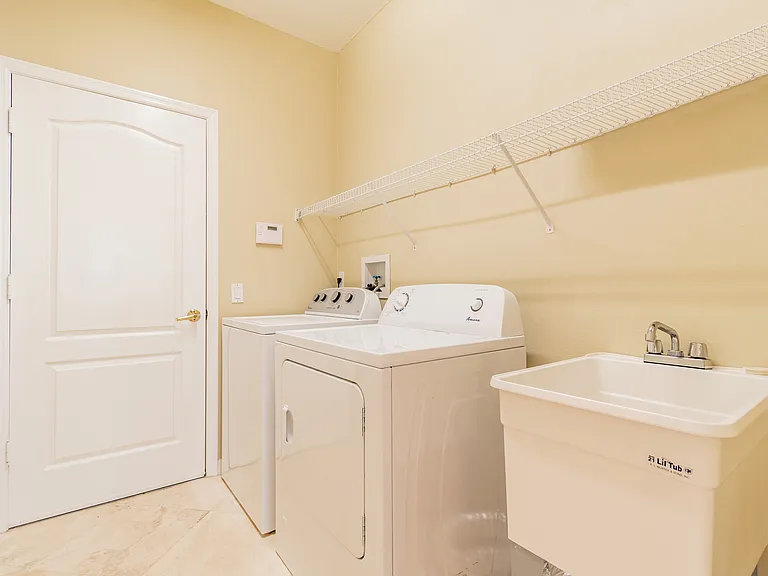 10506 Chelmsford Way — Photo 45