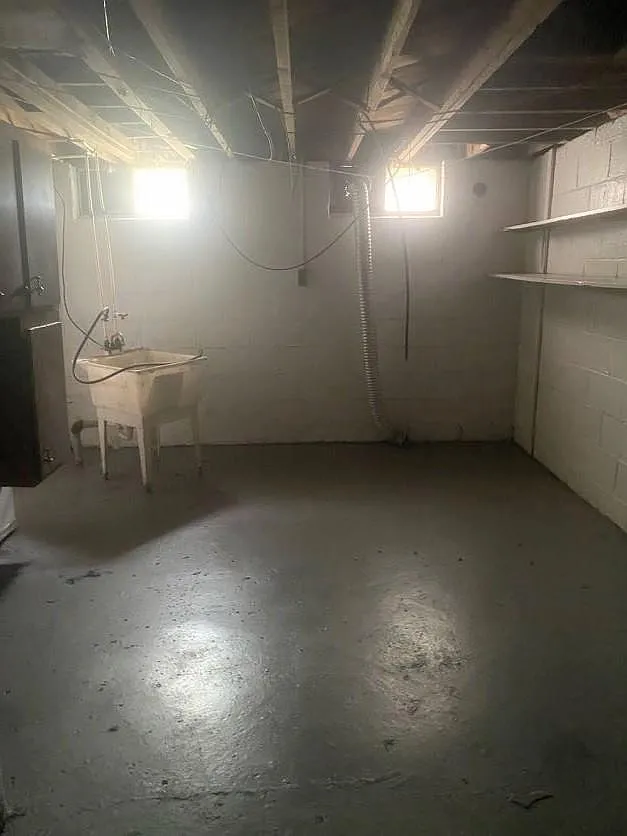 3 bed, 800 sqft, $1,300 — Photo 4