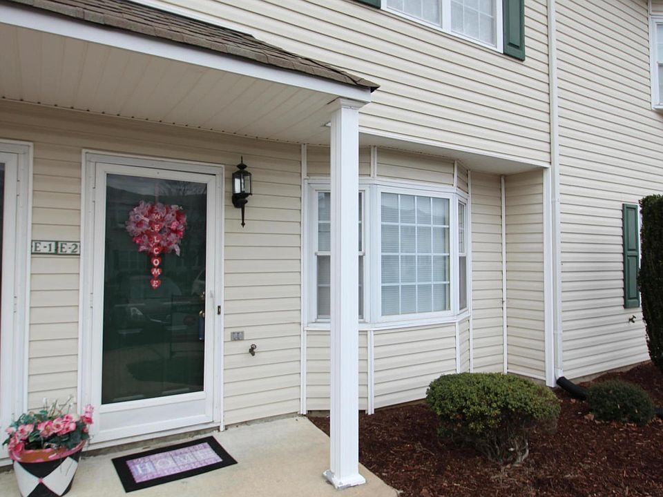 1st image of 2345 Vineyard Drive #E2