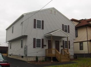 55 Cleveland St, Springfield, MA 01104