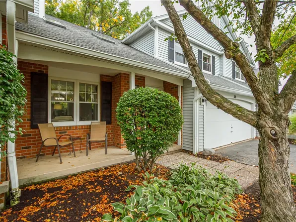 38 Lac Kine Dr, Rochester, NY 14618