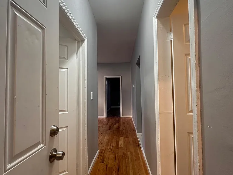 544 Grove St #5 — Photo 1