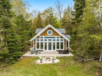 13808 N Forest Beach Shores Rd, Northport, MI, 49670