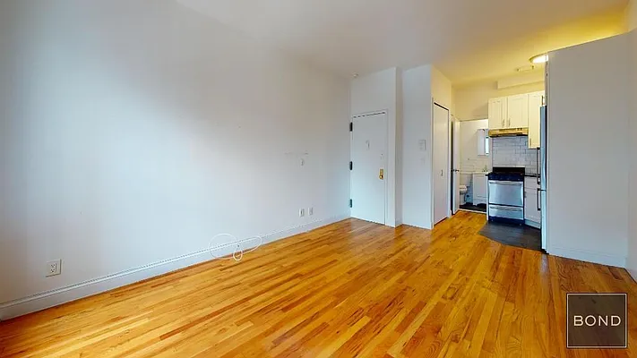 Rented by Bond New York | media 4