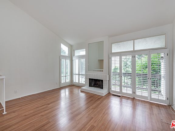5th image of 17081 Palisades Cir