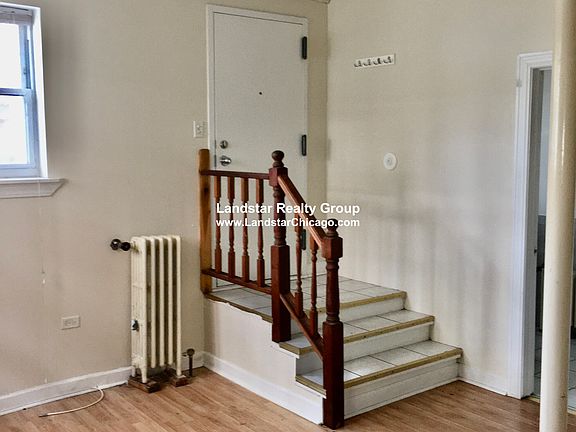 3rd image of 4400 N Winchester Ave APT G