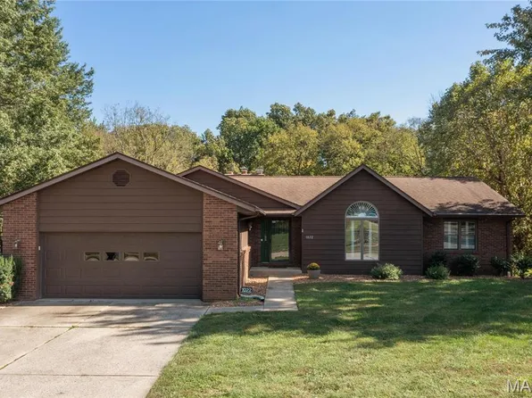1022 Stonybrook Dr, O Fallon, IL 62269