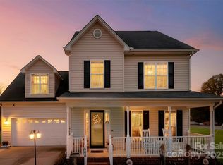 600 Summey Farm Dr, Dallas, NC 28034