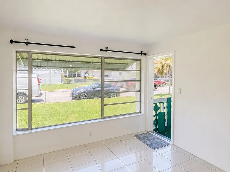 16701 NE 14th Ave #106 — Photo 7