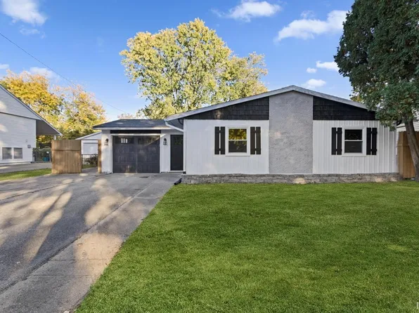2320 Pinehurst Ln, Kokomo, IN 46902