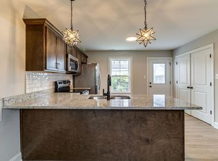 1008 Beckett St #B, Columbia, TN 38401