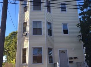 128 Henry St #2, New Haven, CT 06511
