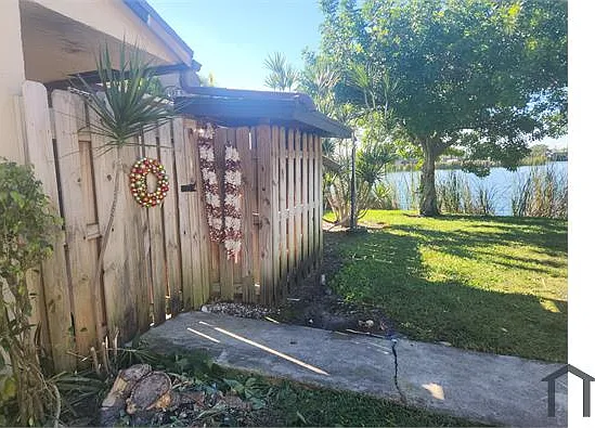 2 bed, 970 sqft, $2,000 — Photo 1