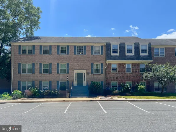 6034 Westchester Park Dr APT 202, College Park, MD 20740