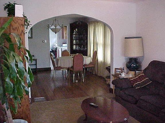 2nd image of 3856 E Hoyt Ave