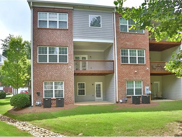 12820 Doe Dr — Photo 3