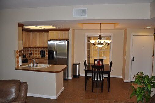 4th image of 2250 Camino De La Reina Unit 212