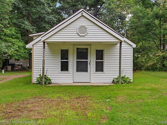 2nd image of 15270 Ripple Dr
