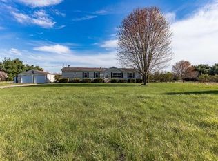 6619 Dawn Dr, Bellevue, MI 49021