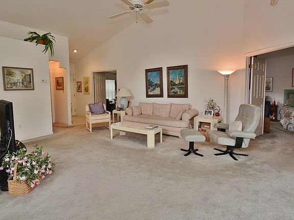 2nd image of 721 Barrington Cir