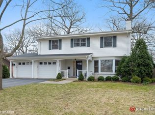 41 Pierce Rd, Highland Park, IL 60035