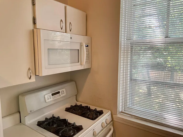 1330 Shenandoah Ave #2 — Photo 4