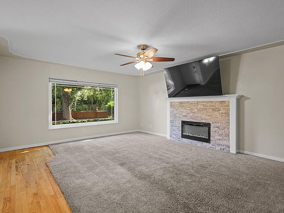 5th image of 5730 E Bonnyview Rd