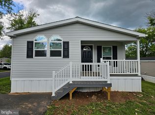 140 Pawnee Ave, Dover, PA